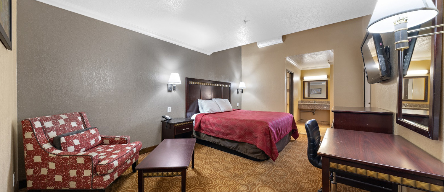 Enjoy A Relaxing Stay With Our Spacious Guestrooms